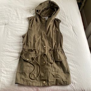 Hooded vest